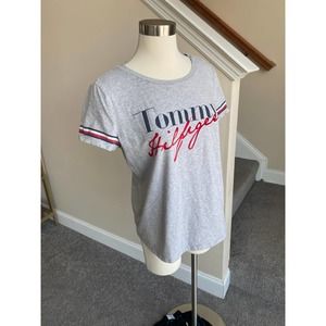 Y2k Tommy Hilfiger gray t shirt, size Large